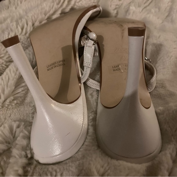 Heels - Picture 4 of 4